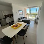 Hermoso Departamento Con 3 Dormitorios Y Estacionamiento